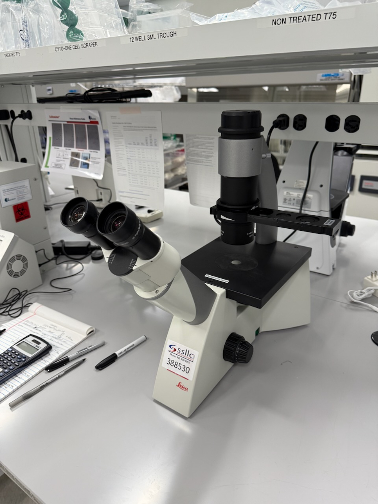 Image of Leica DMi1 Inverted Microscope